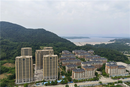 佛山小学附近港基东原华府75万115m2出售